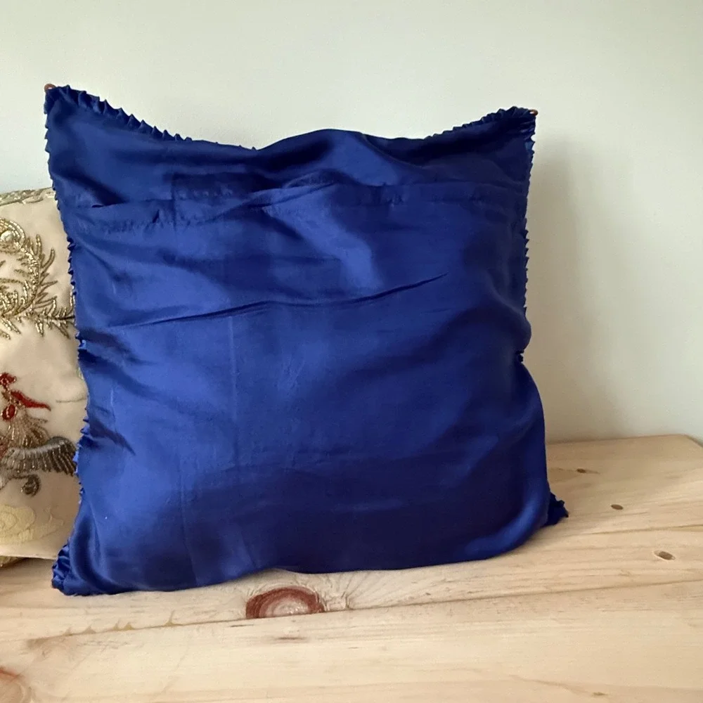 Vtg Golden Cloud Hand-Embroidered Bird Decorative Pillows Silk Blend Blue Trim